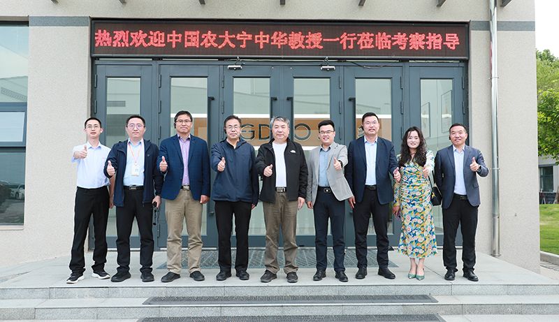 中国农业大学宁中华教授一行莅临艾格多集团河南鹤壁基地考察指导，共探蛋鸡育种与精准营养发展新路径